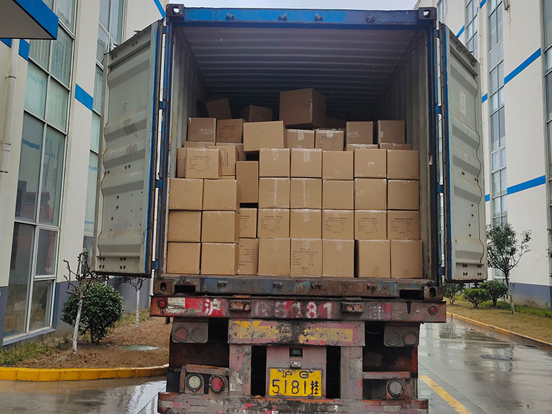 Bedding Factory China Manufacturer Loading to Container